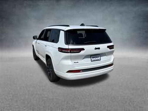 Bright White Clearcoat 2026 Jeep Grand Cherokee L Limited