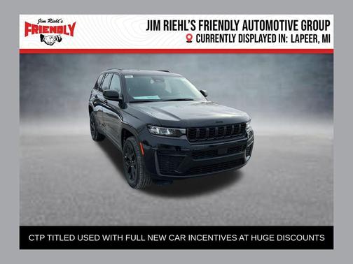 Diamond Black Crystal Pearlcoat 2026 Jeep Grand Cherokee Altitude