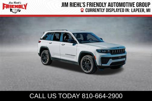 Bright White Clearcoat 2026 Jeep Grand Cherokee Altitude