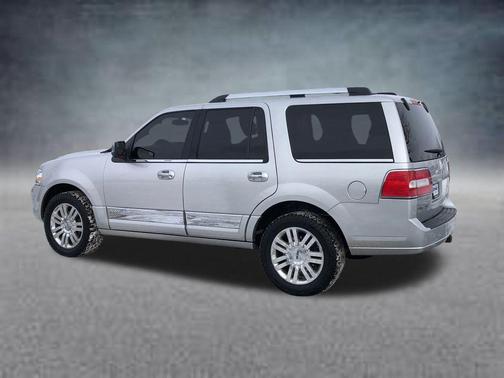 2013 Lincoln Navigator Base