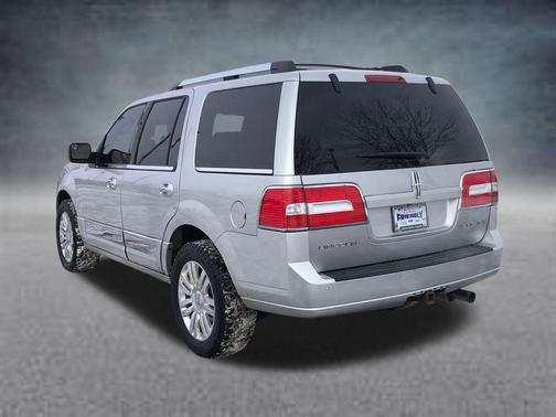 2013 Lincoln Navigator Base