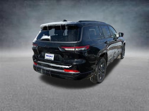 Diamond Black Crystal Pearlcoat 2026 Jeep Grand Cherokee L Limited