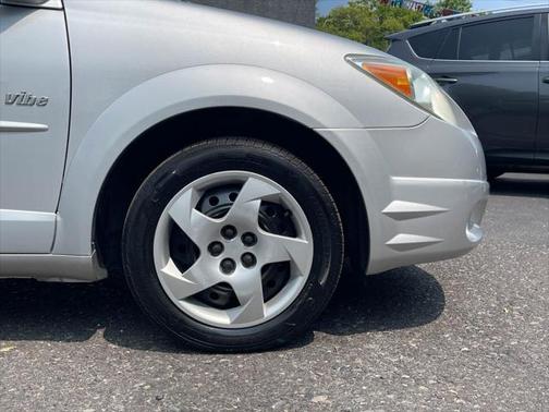 2005 Pontiac Vibe Base