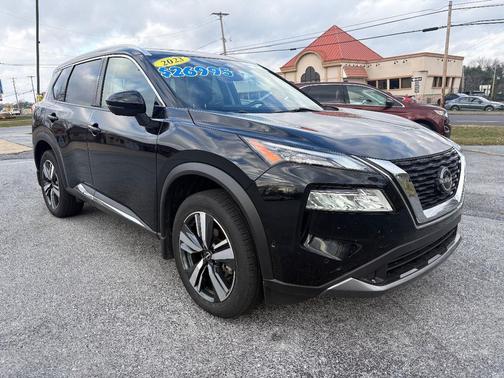 2023 Nissan Rogue SL