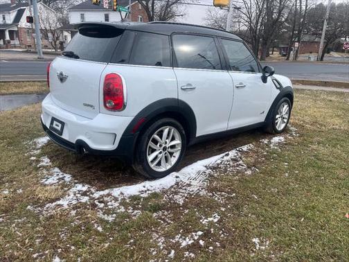 2012 MINI Cooper S Countryman Base