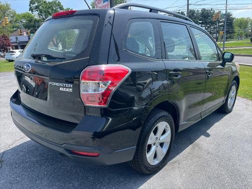2015 Subaru Forester 2.5i