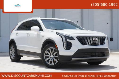 Crystal White Tricoat 2020 Cadillac XT4 Sport