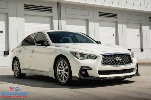 Pure White 2017 INFINITI Q50 3.0T Premium