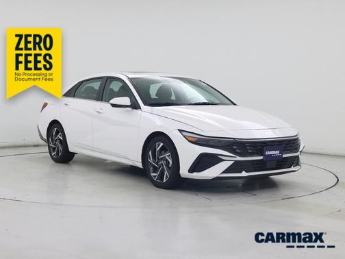 White 2025 Hyundai ELANTRA SEL Convenience
