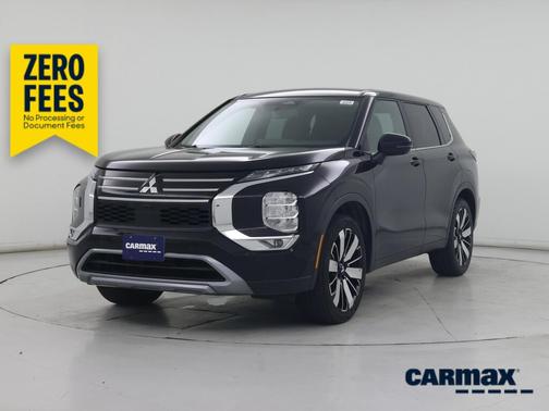 Black 2025 Mitsubishi Outlander SE