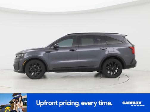 Gray 2022 Kia Sorento SX