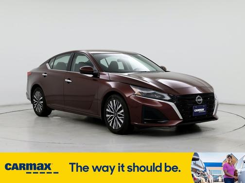 2023 Nissan Altima SV