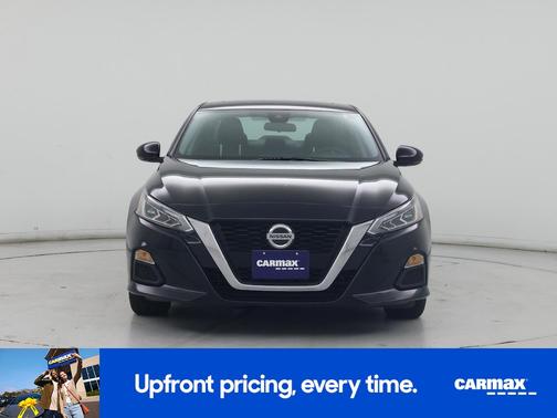 Black 2021 Nissan Altima SV