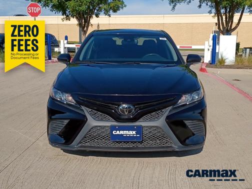 Black 2020 Toyota Camry SE