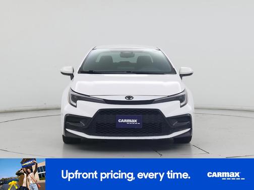 White 2024 Toyota Corolla SE