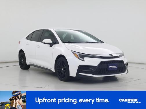 White 2024 Toyota Corolla SE