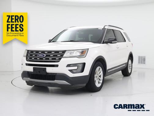 White 2017 Ford Explorer XLT