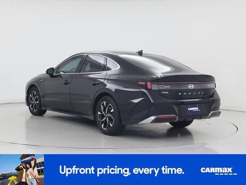Black 2025 Hyundai SONATA SE