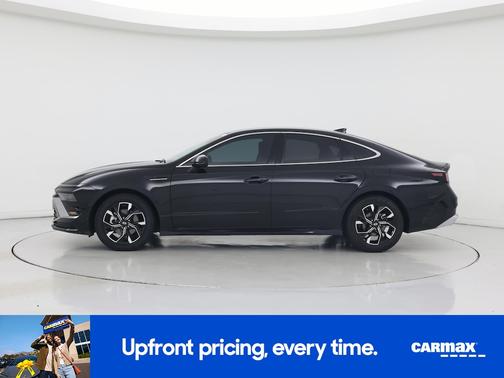 Black 2025 Hyundai SONATA SE