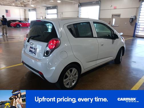 White 2014 Chevrolet Spark