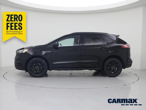 Black 2022 Ford Edge SE