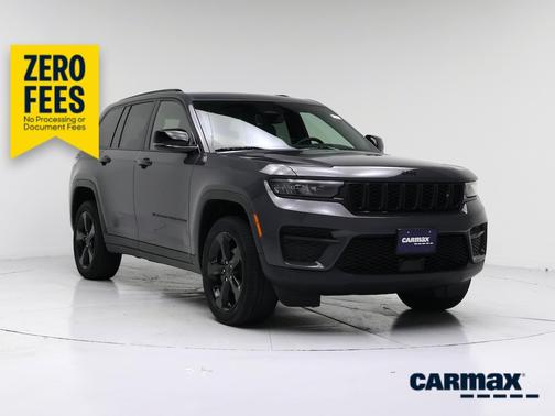 Gray 2023 Jeep Grand Cherokee Altitude