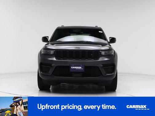 Gray 2023 Jeep Grand Cherokee Altitude