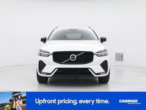 White 2023 Volvo XC60 B5 Ultimate Dark Theme