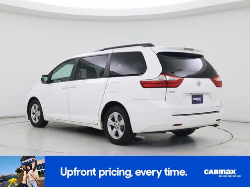 2016 Toyota Sienna LE