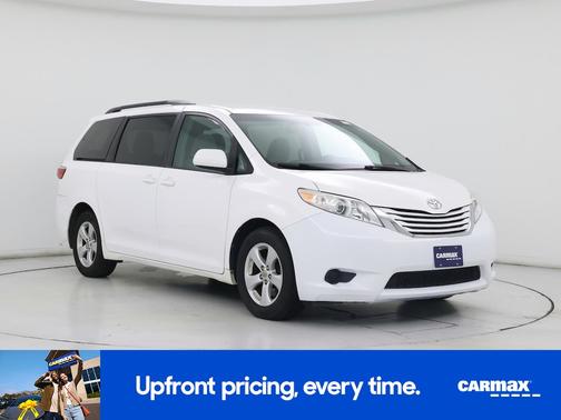 2016 Toyota Sienna LE