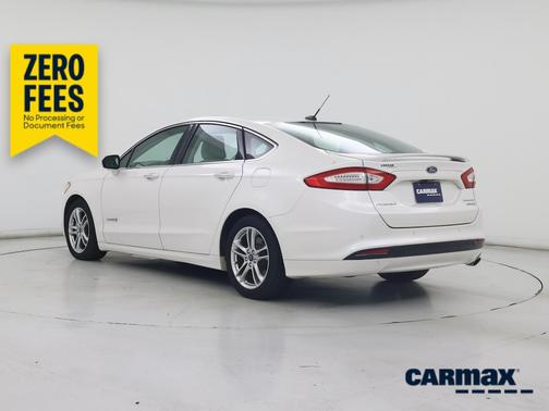 White 2016 Ford Fusion Hybrid Titanium