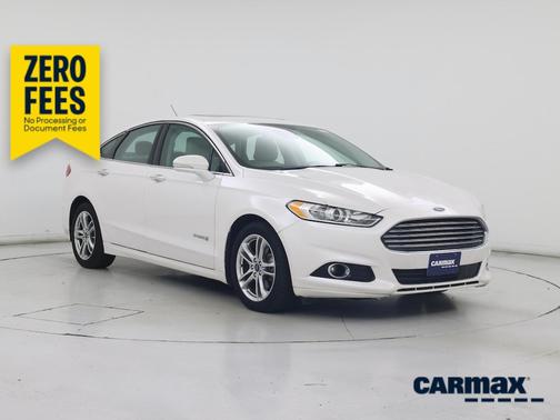 White 2016 Ford Fusion Hybrid Titanium
