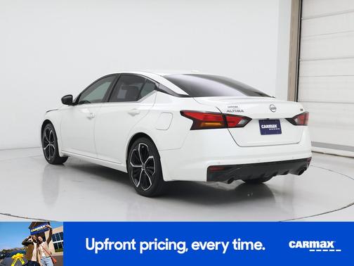White 2024 Nissan Altima SR