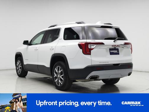 White 2023 GMC Acadia SLT