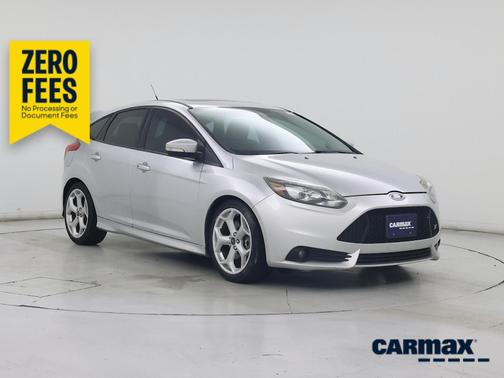 Gray 2014 Ford Focus ST