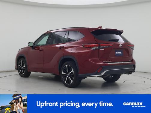 Burgundy 2022 Toyota Highlander XSE