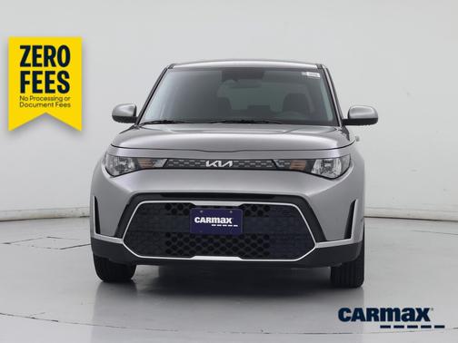 Gray 2023 Kia Soul LX
