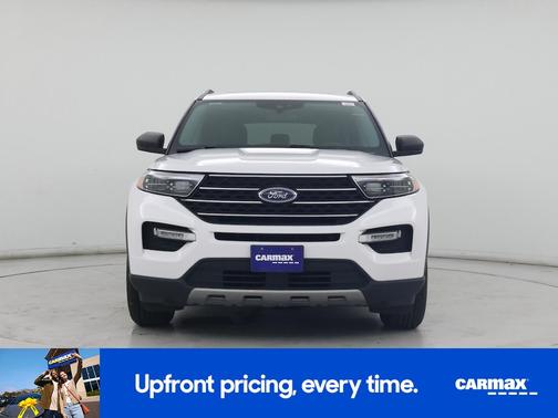 White 2021 Ford Explorer XLT