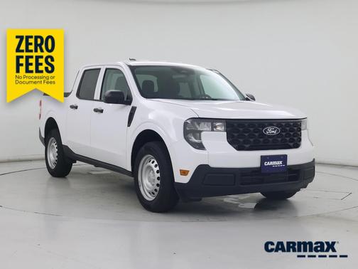 White 2025 Ford Maverick XL