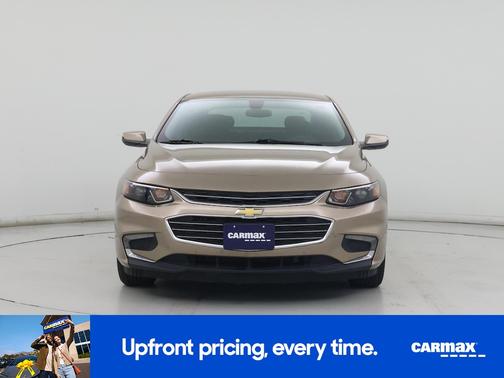 Gold 2018 Chevrolet Malibu LT