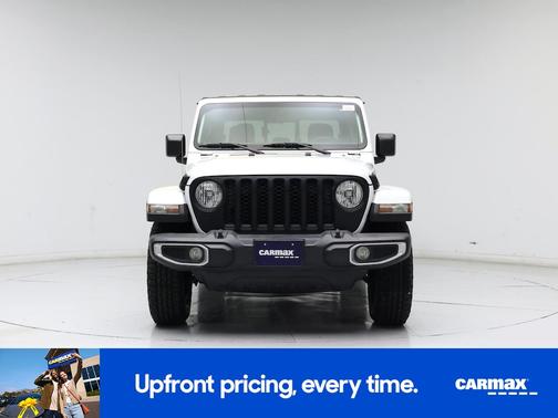 White 2021 Jeep Gladiator Texas Trail