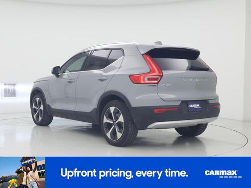 Gray 2024 Volvo XC40 B5 Plus Bright Theme