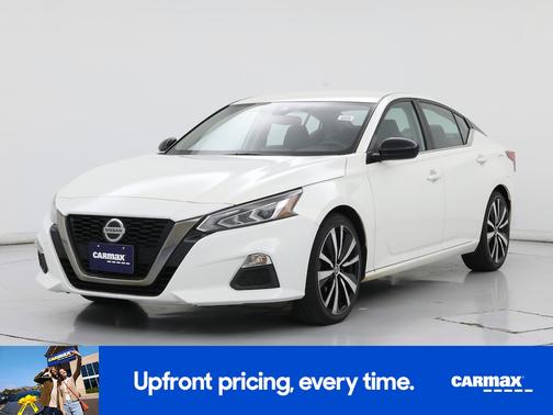 White 2021 Nissan Altima SR