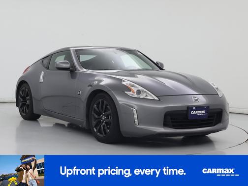 Gray 2016 Nissan 370Z