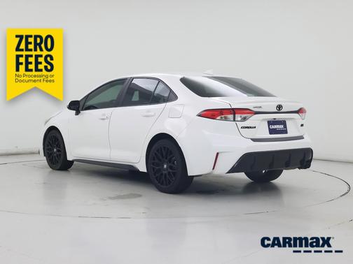 White 2024 Toyota Corolla SE