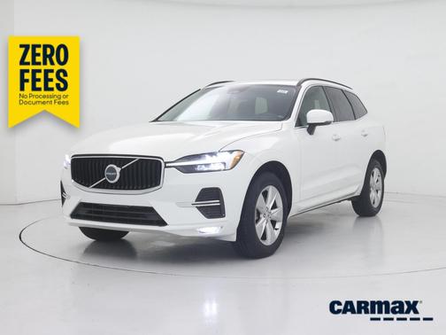 White 2022 Volvo XC60 B5 Momentum