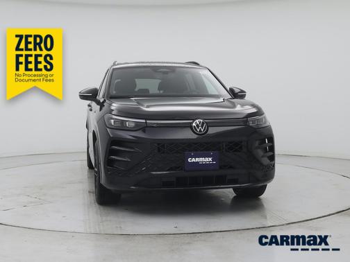 Black 2025 Volkswagen Tiguan SE R-Line Black