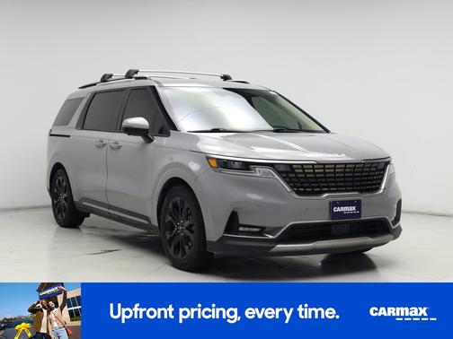 2023 Kia Carnival SX