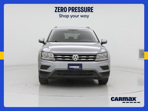 Silver 2020 Volkswagen Tiguan SE