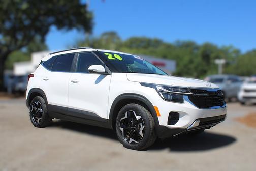 Snow White Pearl 2024 Kia Seltos EX